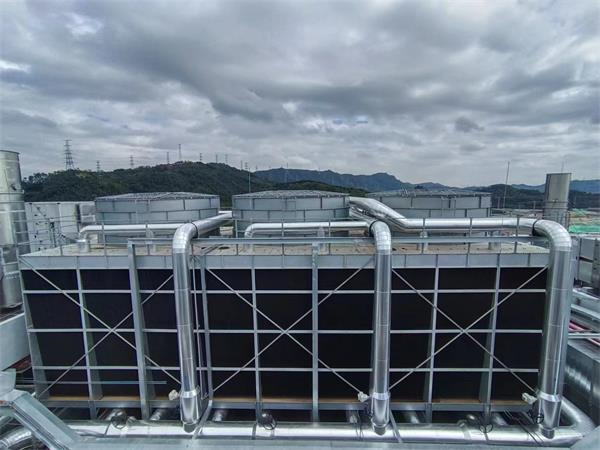 廣東冷卻塔廠家如何解決玻璃鋼冷卻塔防凍的方法(廣